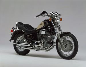 Yamaha XV750 Virago